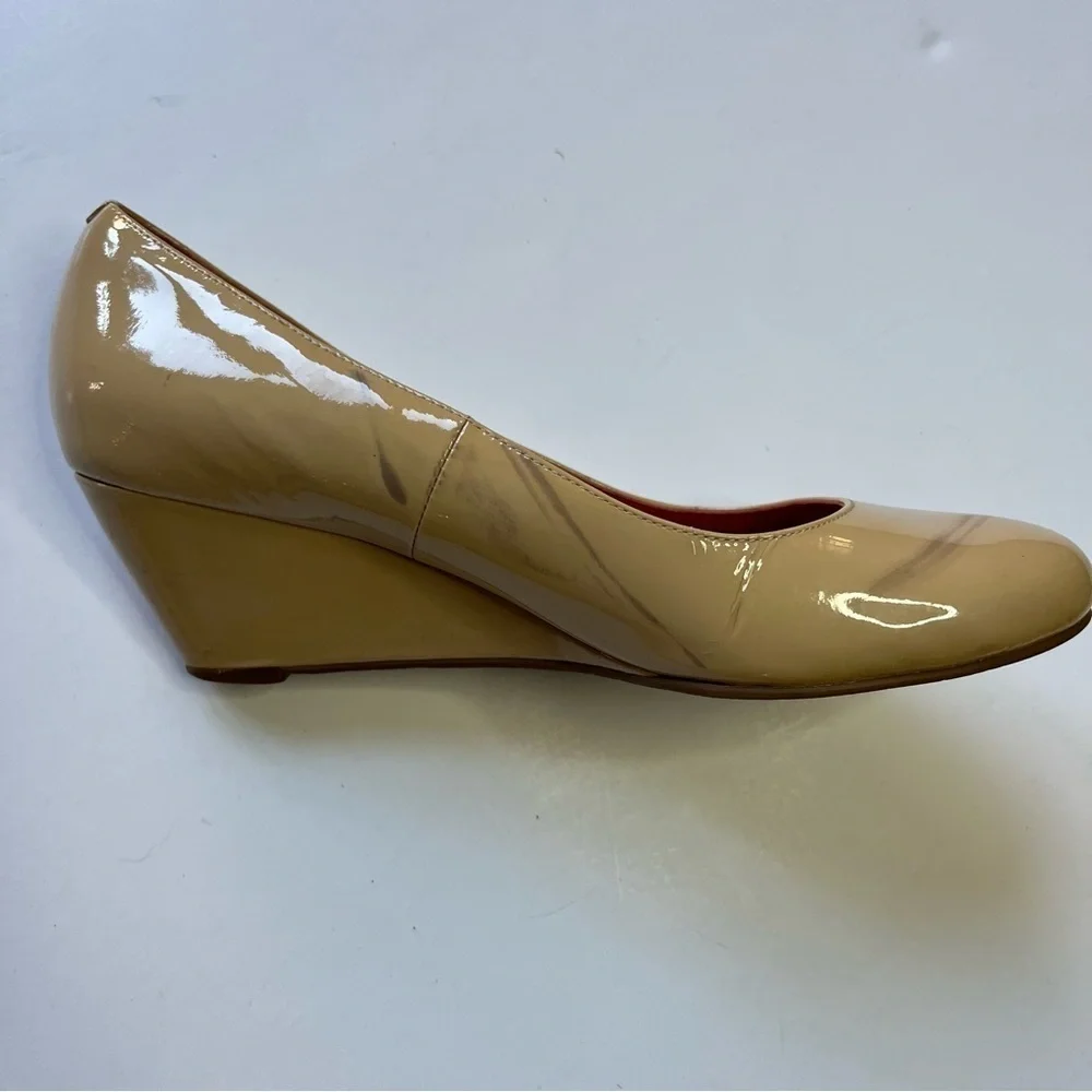 Cole Haan Nude Closed Toe Wedge Heel Shoes 7.5